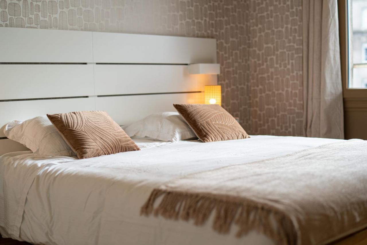 Tours Centre - Proche Gare - Parking Velo - Balcon - Arrivee Autonome Apartment Luaran gambar