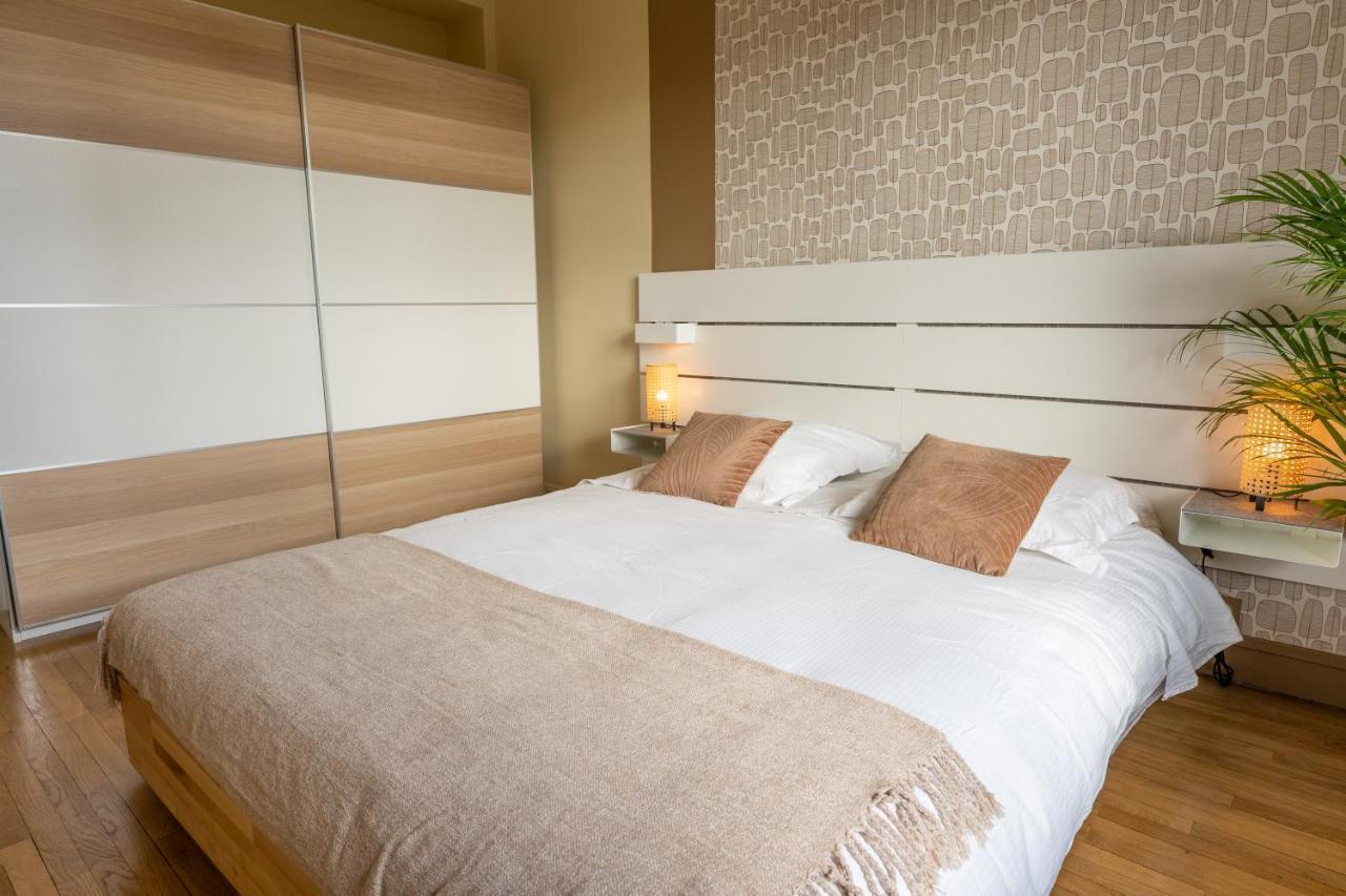 Tours Centre - Proche Gare - Parking Velo - Balcon - Arrivee Autonome Apartment Luaran gambar