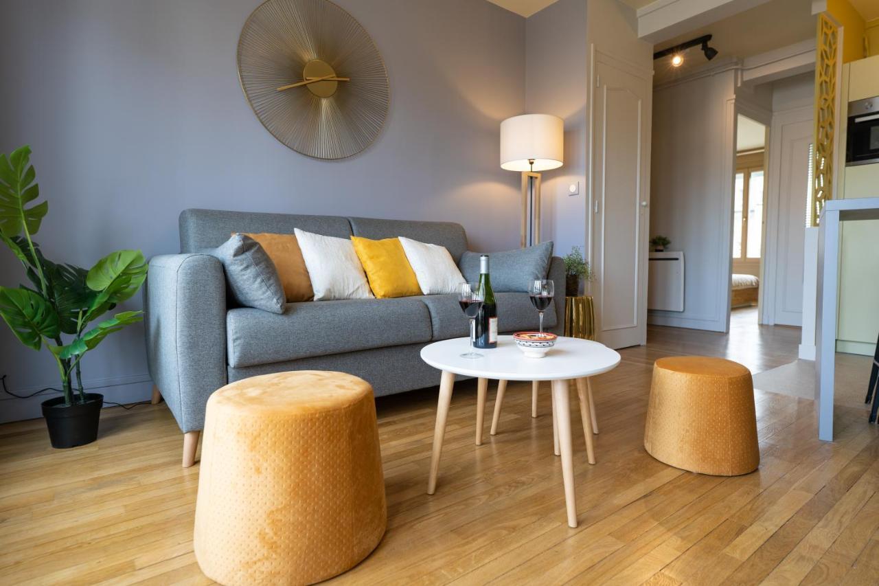Tours Centre - Proche Gare - Parking Velo - Balcon - Arrivee Autonome Apartment Luaran gambar