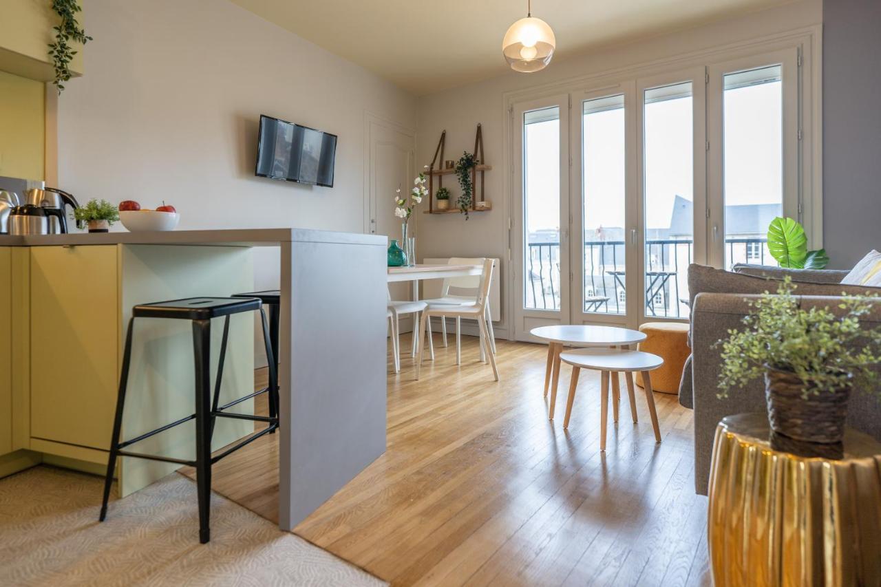 Tours Centre - Proche Gare - Parking Velo - Balcon - Arrivee Autonome Apartment Luaran gambar